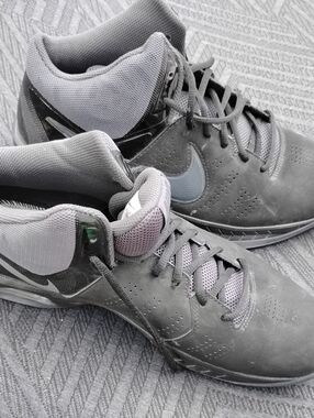 Nike Men’s Mid-Top Basketball Shoes — Gray and Black